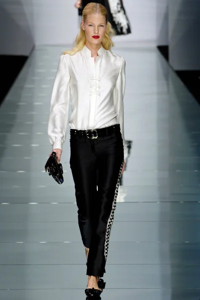 Look 7